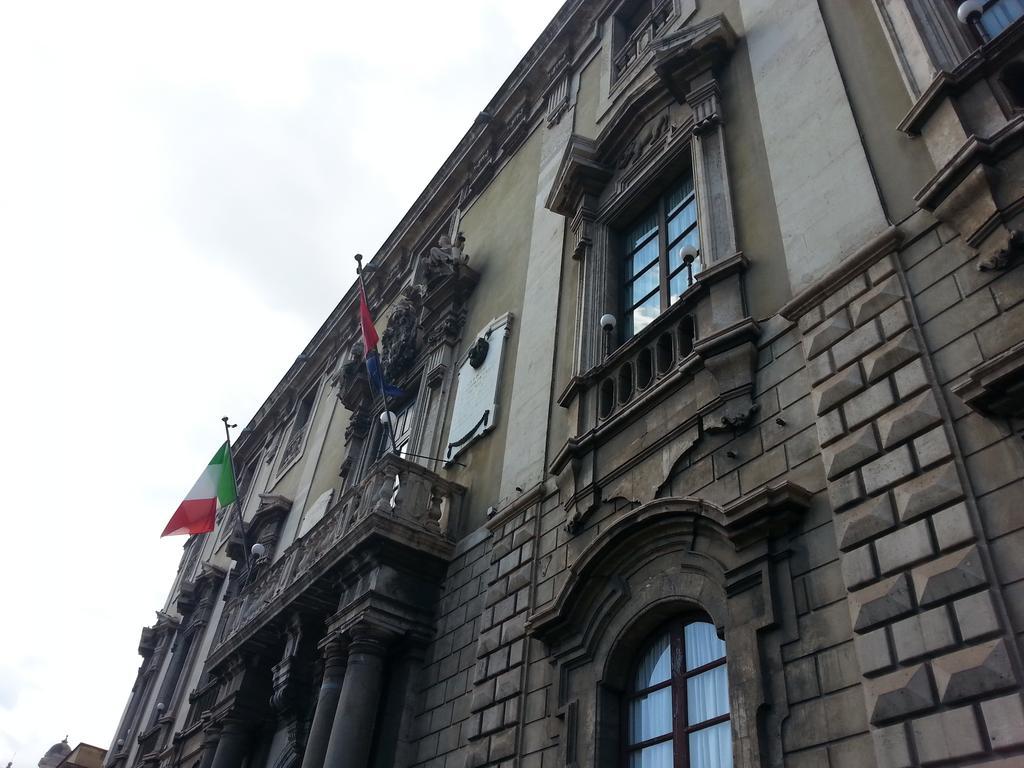 B&B United States Of Europe Catania Kültér fotó
